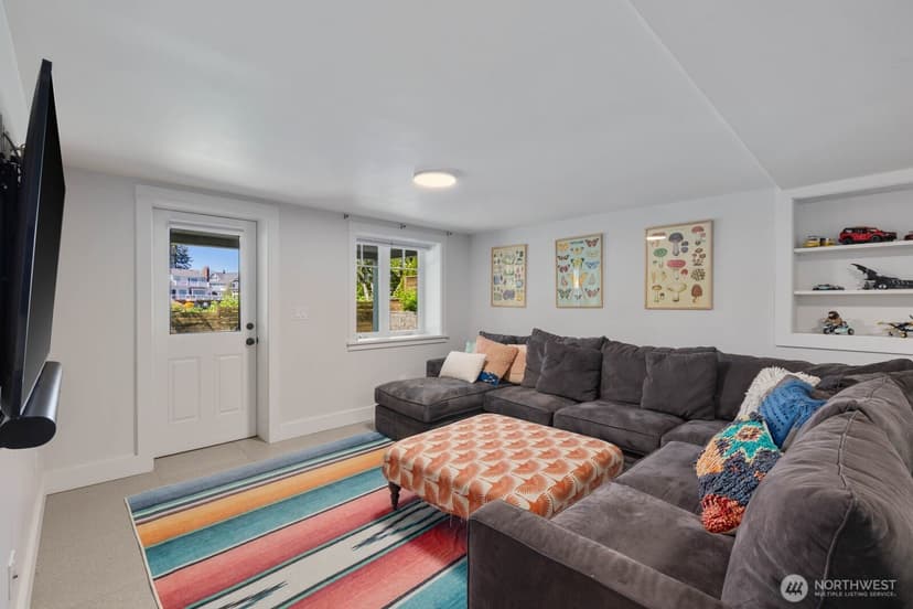 Property photo for 1729 41st Avenue SW, Seattle photo 32