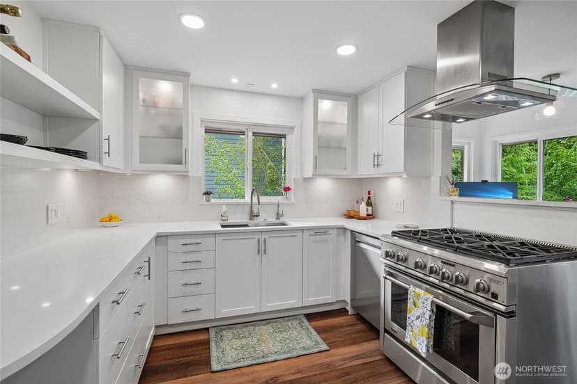 Property photo for 4208 SW Roxbury Street, Seattle photo 12