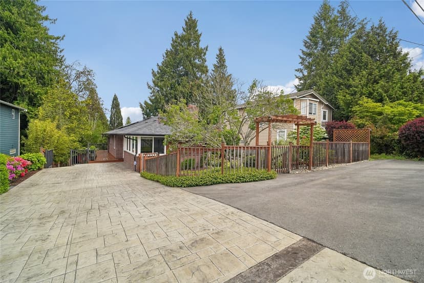 Property photo for 4208 SW Roxbury Street, Seattle photo 38