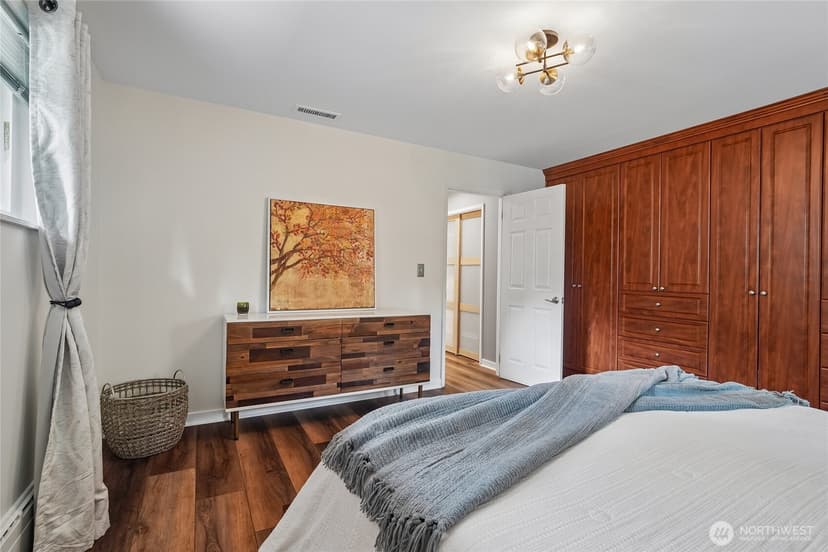 Property photo for 4208 SW Roxbury Street, Seattle photo 15