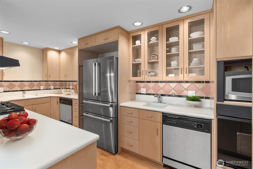 Property photo for 4163 Beach Drive SW #102, Seattle photo 10