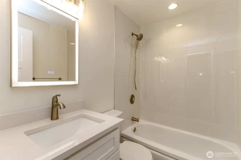 Property photo for 8316 Winona Street SW, Lakewood photo 15