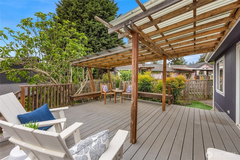 Property photo for 508 Madrona Way NE #50, Bainbridge Island photo 17