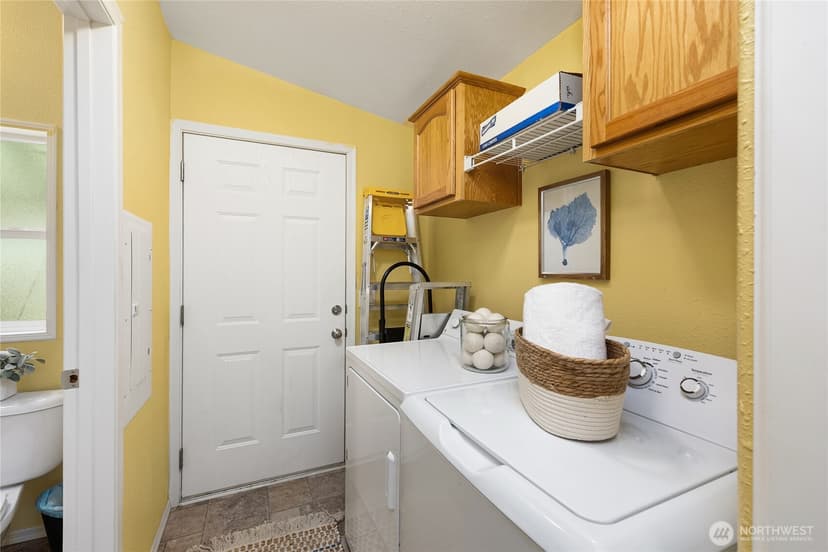 Property photo for 508 Madrona Way NE #50, Bainbridge Island photo 10