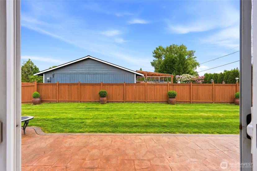 Property photo for 6627 95th Street NE, Marysville photo 18
