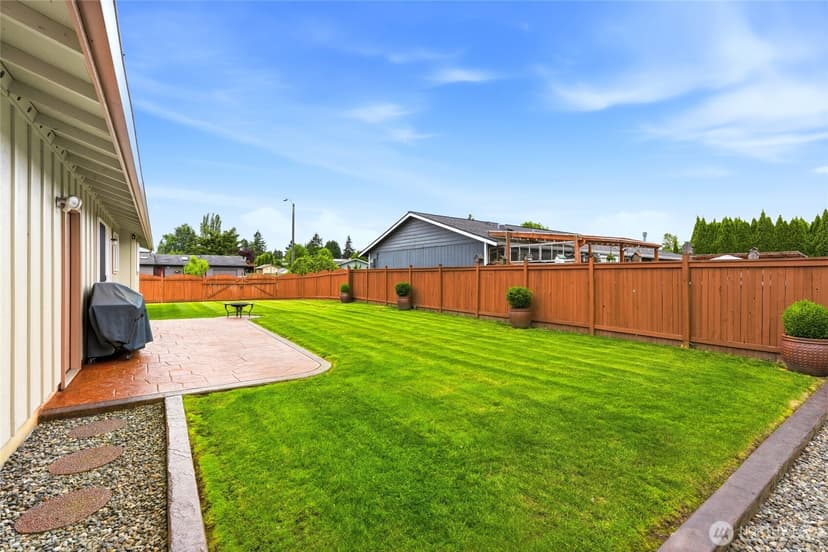 Property photo for 6627 95th Street NE, Marysville photo 19