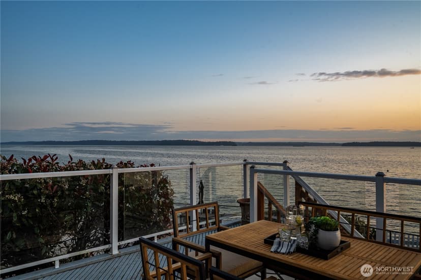 Property photo for 5637 Beach Drive SW, Seattle photo 5