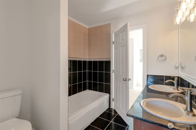 Property photo for 19712 50 Avenue W #1, Lynnwood photo 14