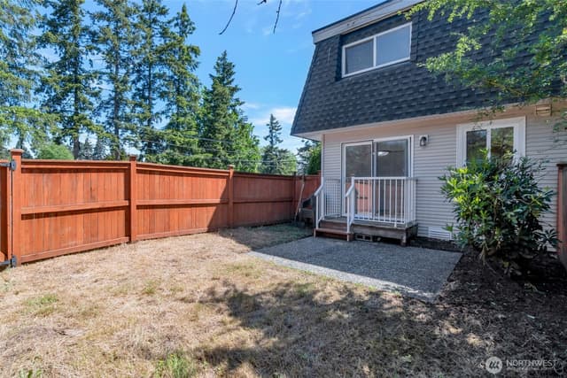 Property photo for 19712 50 Avenue W #1, Lynnwood photo 4