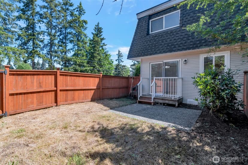 Property photo for 19712 50 Avenue W #1, Lynnwood photo 4