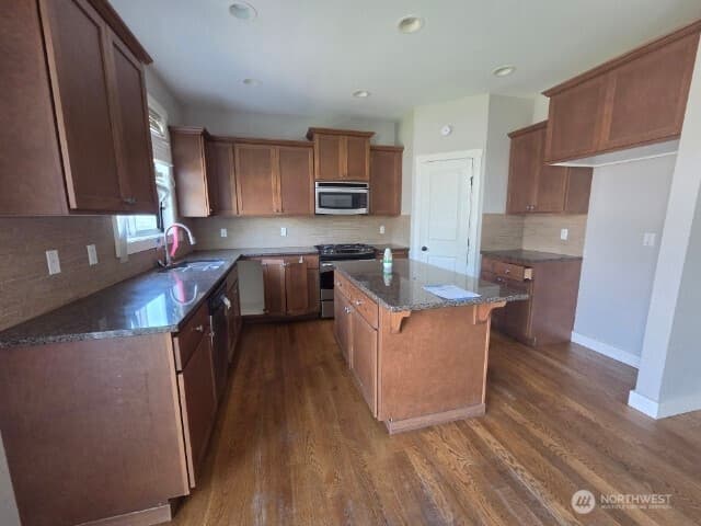Property photo for 8011 134th Street Ct E, Puyallup photo 7