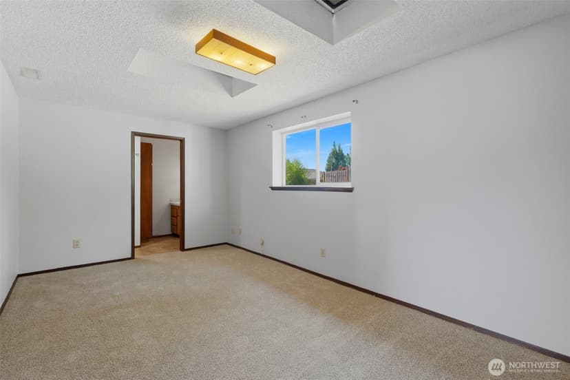 Property photo for 1104 Dibb Street, Bremerton photo 15