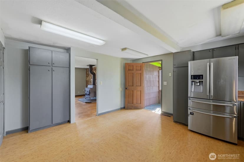 Property photo for 1104 Dibb Street, Bremerton photo 7