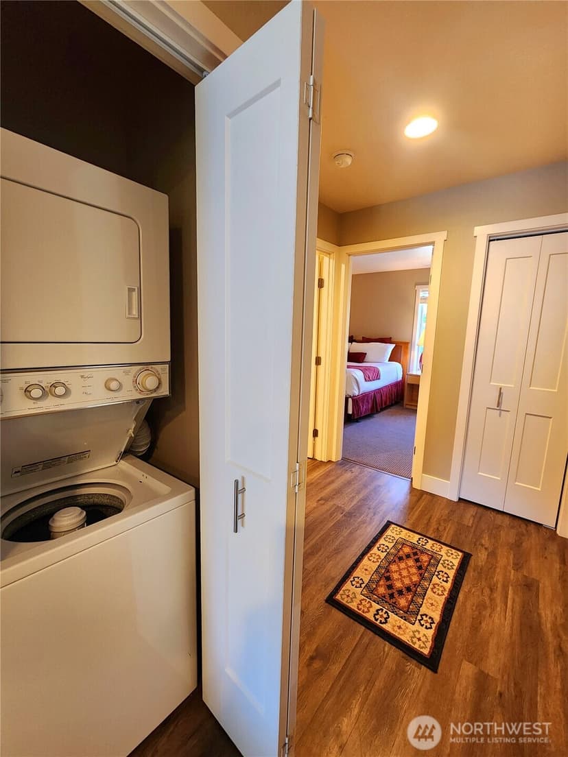 Property photo for 1 Lakeside 717-M, Manson photo 18