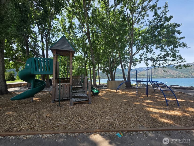 Property photo for 1 Lakeside 717-M, Manson photo 33