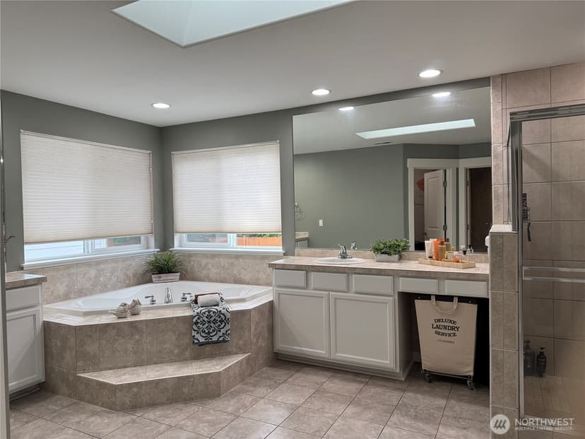 Property photo for 20507 9th Avenue W, Lynnwood photo 20