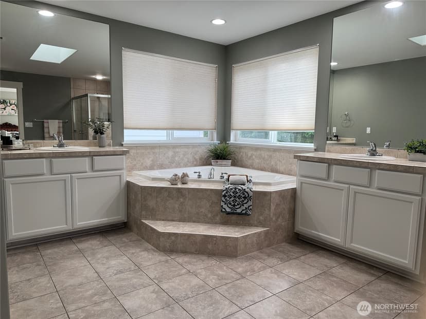 Property photo for 20507 9th Avenue W, Lynnwood photo 21