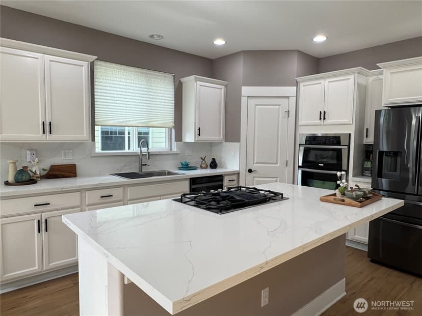 Property photo for 20507 9th Avenue W, Lynnwood photo 13