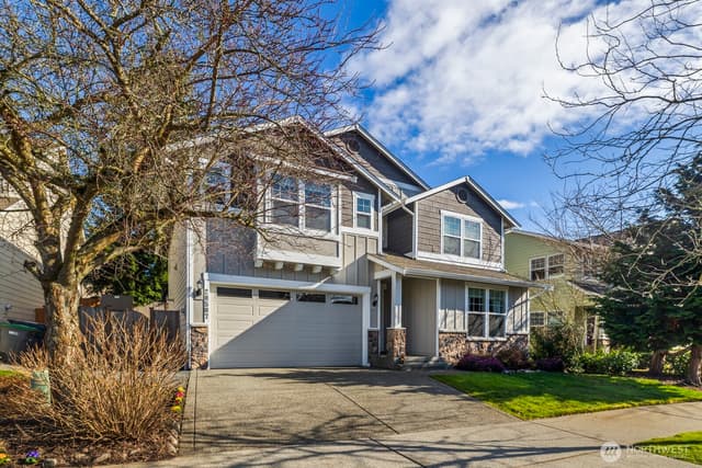 Property photo for 20507 9th Avenue W, Lynnwood photo 2