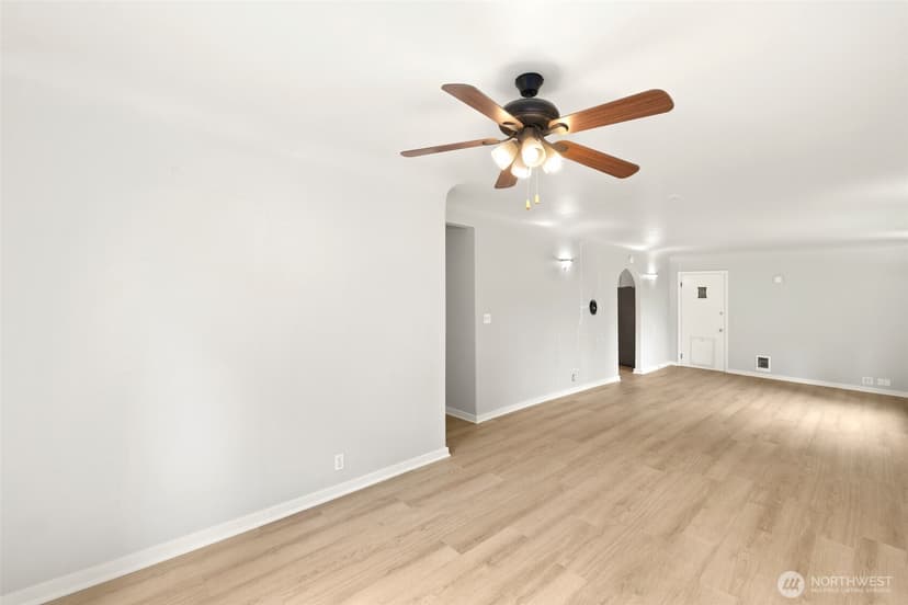 Property photo for 11513 Jovita Blvd E, Edgewood photo 6