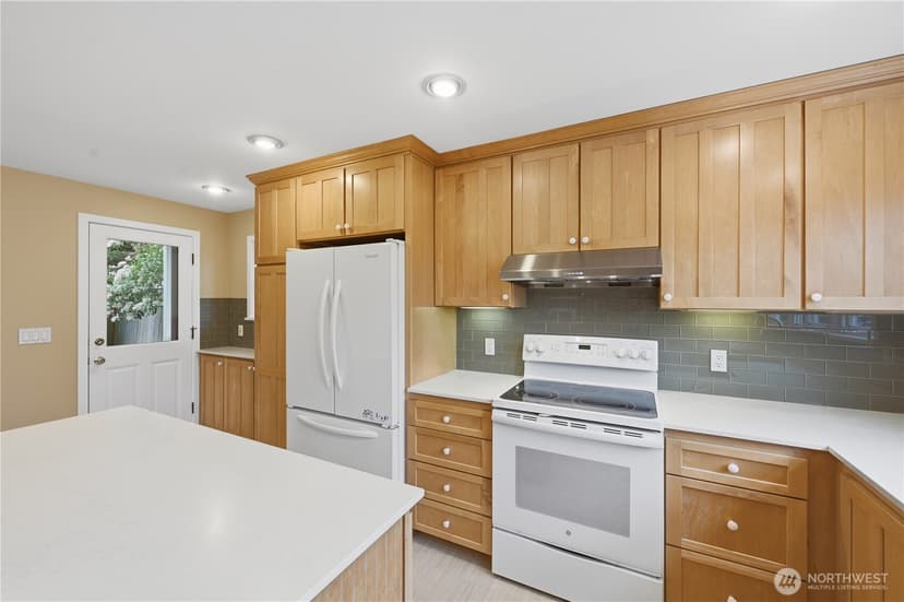 Property photo for 3217 36th Avenue W, Seattle photo 10