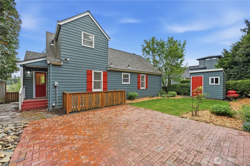 Property photo for 3217 36th Avenue W, Seattle photo 31
