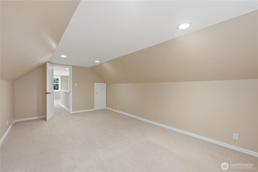 Property photo for 3217 36th Avenue W, Seattle photo 18