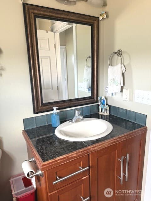 Property photo for 477 Broadmoor Court SW, Ocean Shores photo 11