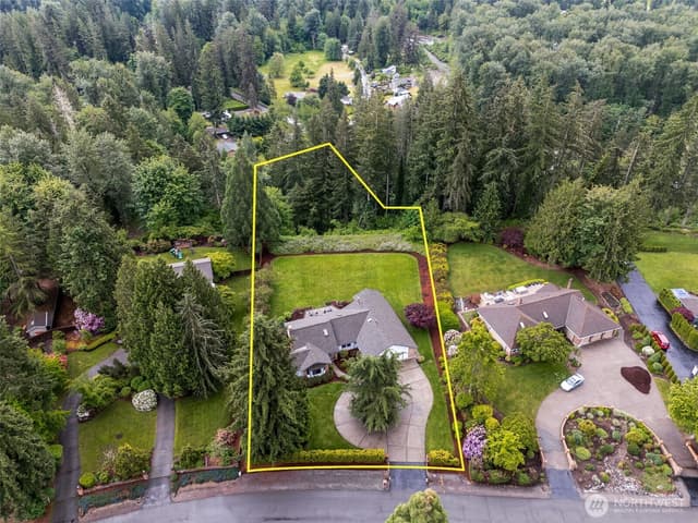 Property photo for 23625 SE 225th Street, Maple Valley photo 2
