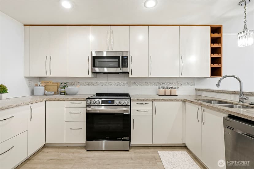 Property photo for 519 S 321st Street #6D, Federal Way photo 8