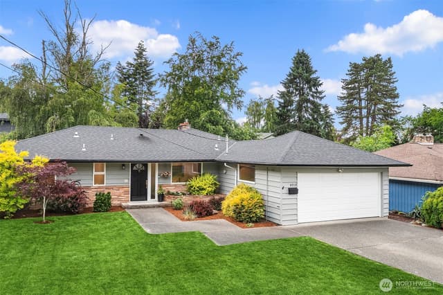 Property photo for 9712 SE 41st, Mercer Island photo 2