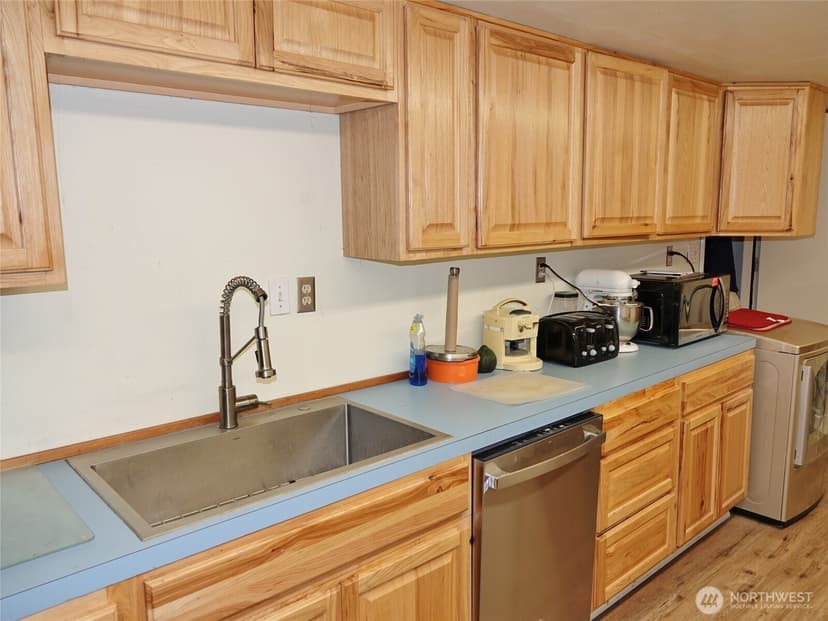 Property photo for 987 Beaver Court SE, Ocean Shores photo 24