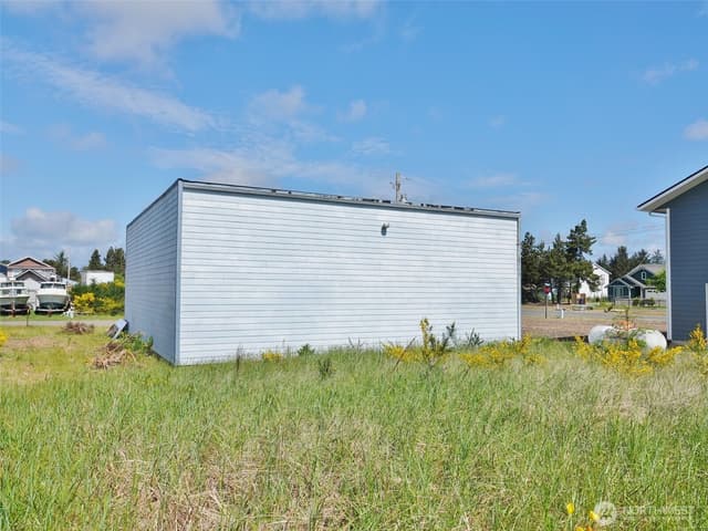 Property photo for 987 Beaver Court SE, Ocean Shores photo 4