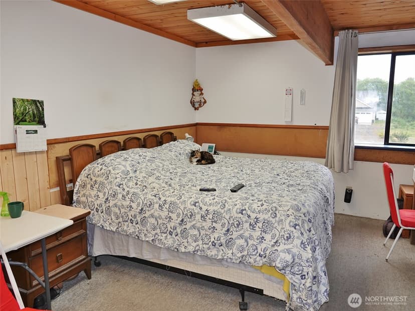 Property photo for 987 Beaver Court SE, Ocean Shores photo 28