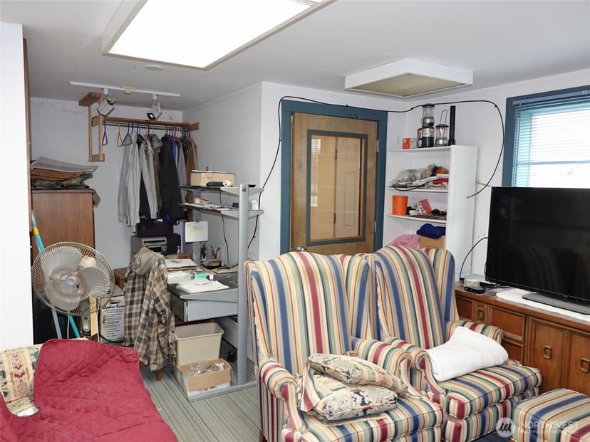 Property photo for 987 Beaver Court SE, Ocean Shores photo 21