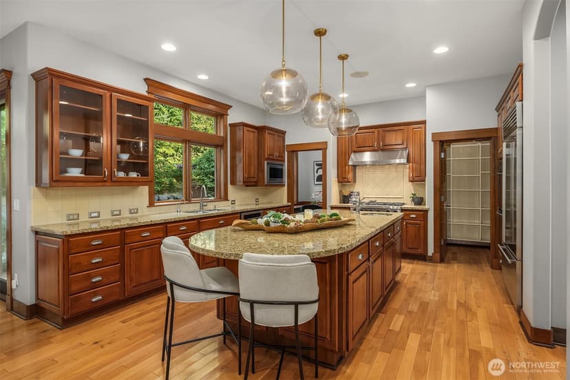 Property photo for 2989 NE Davis Loop, Issaquah photo 12