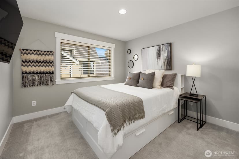Property photo for 2989 NE Davis Loop, Issaquah photo 27