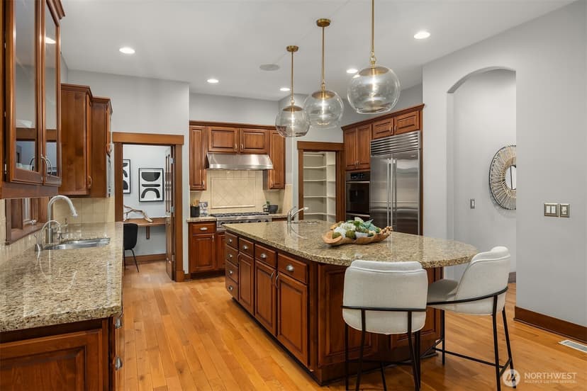 Property photo for 2989 NE Davis Loop, Issaquah photo 11