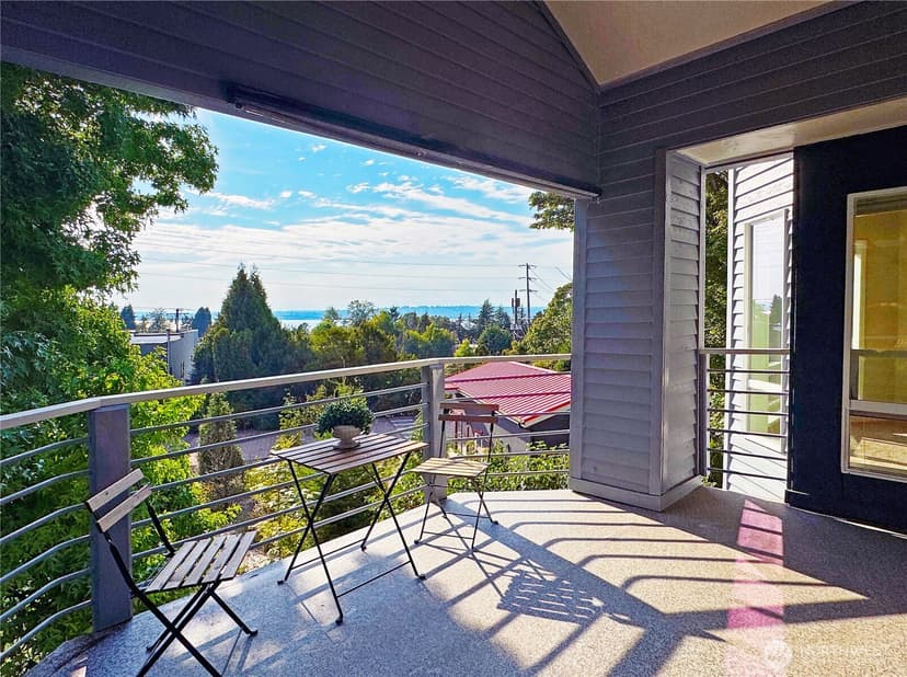 Property photo for 10834 NE 68th Street #B5, Kirkland photo 14