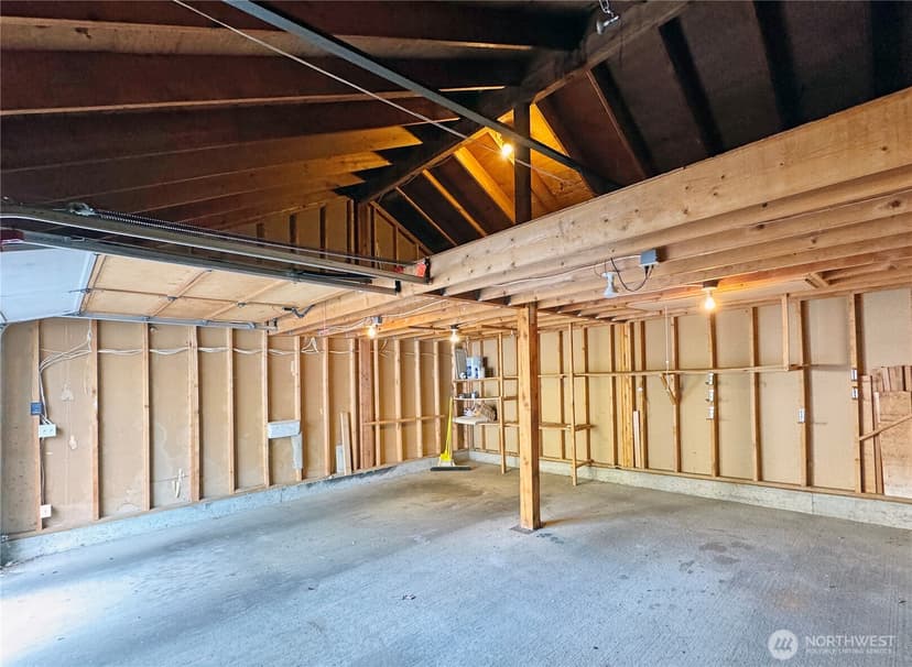 Property photo for 10834 NE 68th Street #B5, Kirkland photo 25