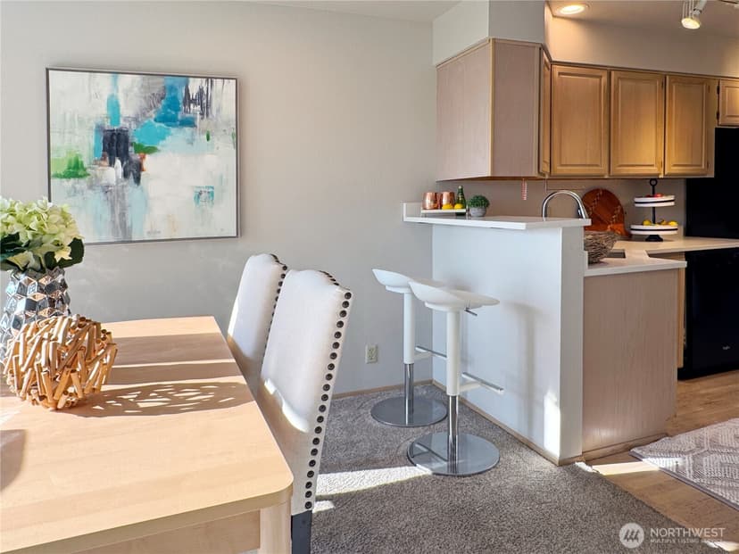 Property photo for 10834 NE 68th Street #B5, Kirkland photo 10
