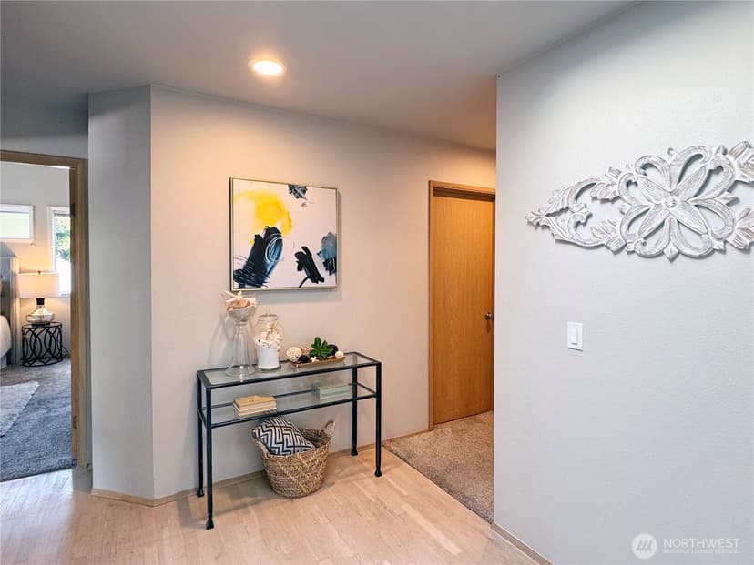 Property photo for 10834 NE 68th Street #B5, Kirkland photo 3