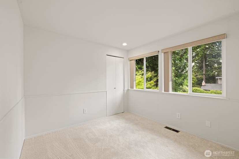 Property photo for 10710 126th Place NE, Kirkland photo 22