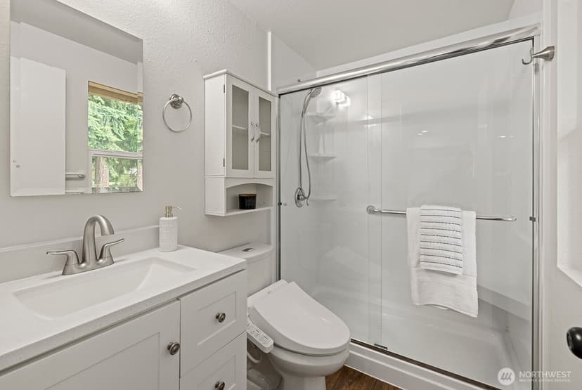 Property photo for 10710 126th Place NE, Kirkland photo 29