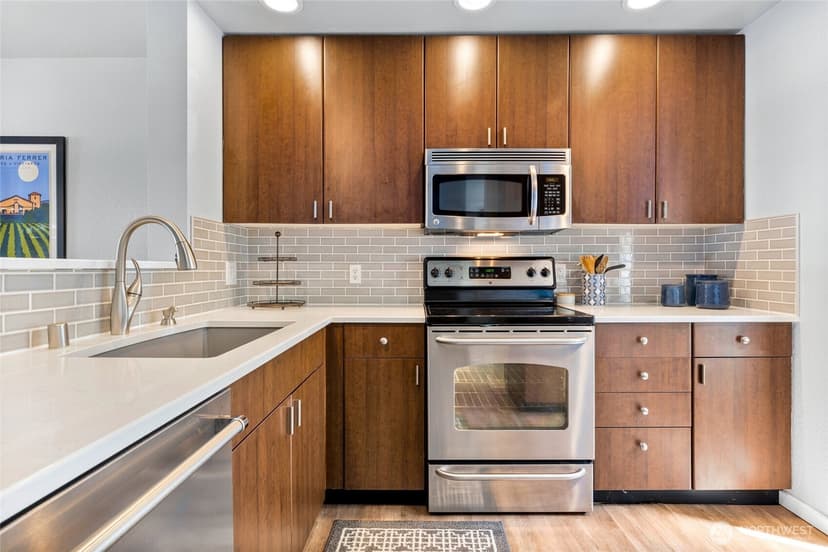 Property photo for 16101 Bothell Everett Hwy #G2, Mill Creek photo 7