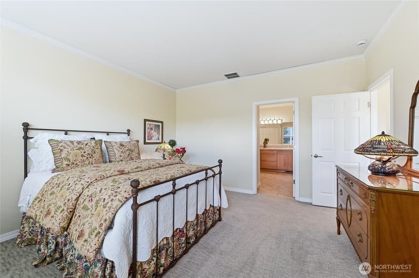 Property photo for 24563 NE Vine Maple Way, Redmond photo 14