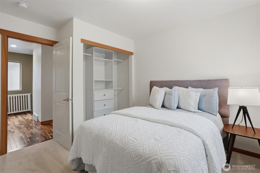Property photo for 6604 198th Place SW, Lynnwood photo 18
