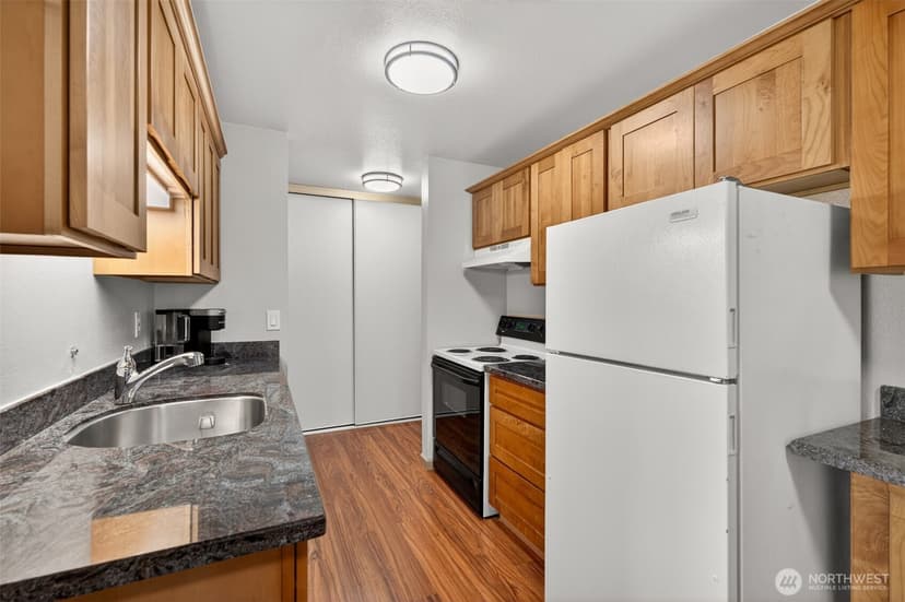 Property photo for 19428 Aurora Avenue N #131, Shoreline photo 11
