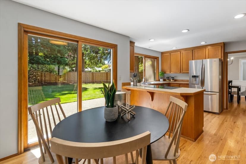 Property photo for 20315 NE 39th Street, Sammamish photo 17