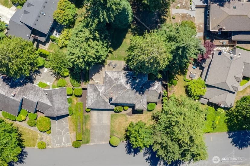Property photo for 20315 NE 39th Street, Sammamish photo 38